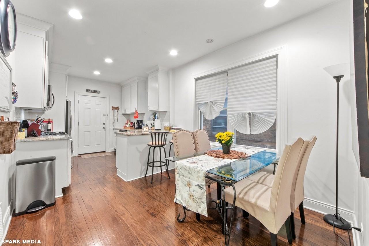 1621 N Mcvicker Ave Unit 1 #2 - Photo 5 of 22