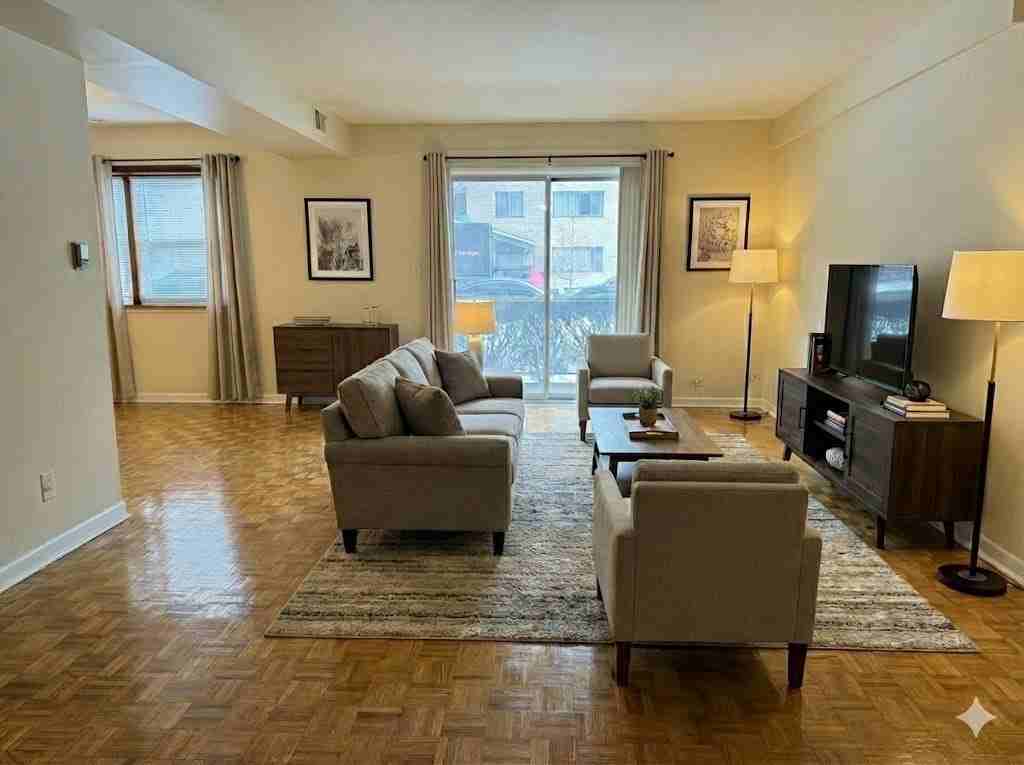 5240 Galitz St Apt 101 #101 - Photo 2 of 15