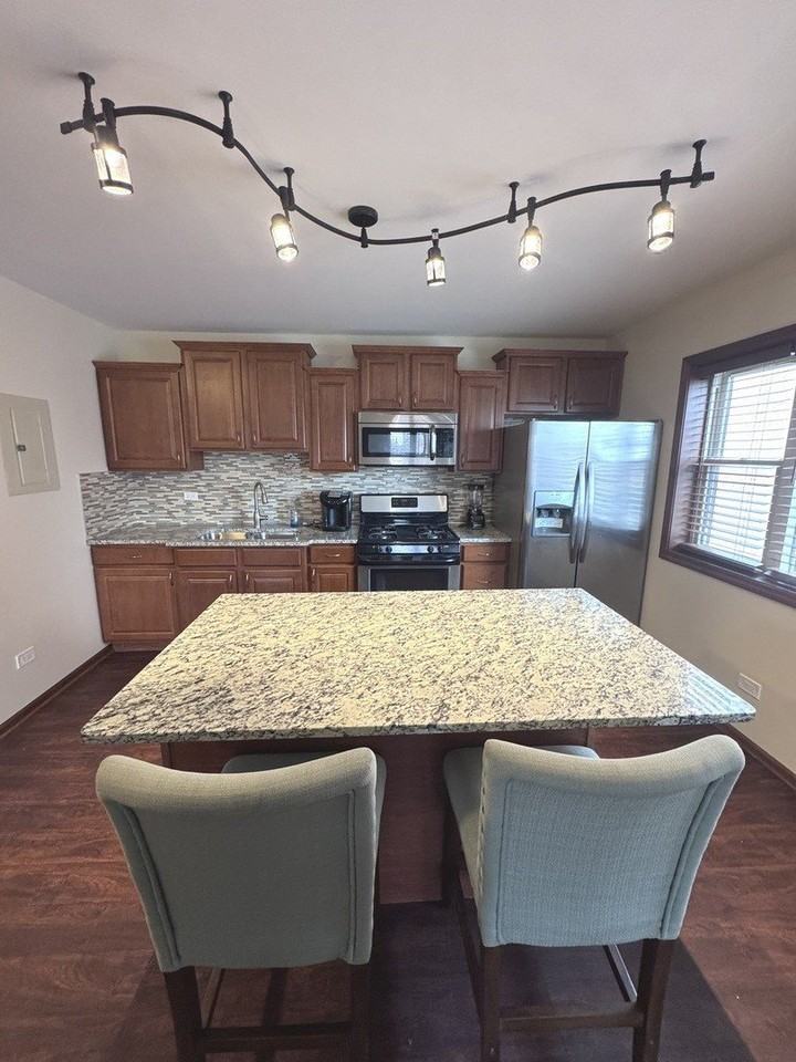 6416 S Central Ave Unit 2f #2F - Photo 3 of 9