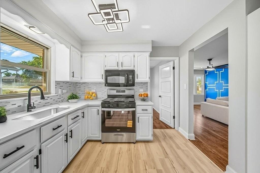 12549 S Tripp Ave - Photo 4 of 30