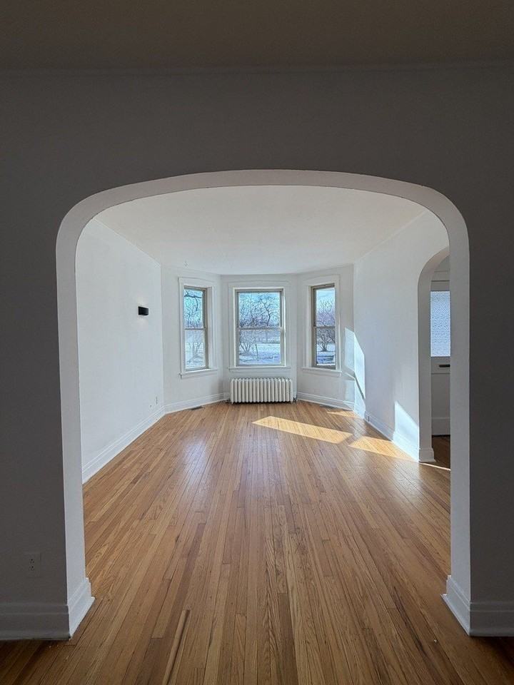 3737 S Damen Ave - Photo 2 of 18