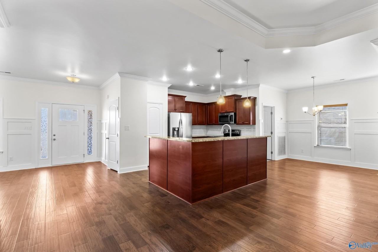 166 Kenton Ln - Photo 6 of 16