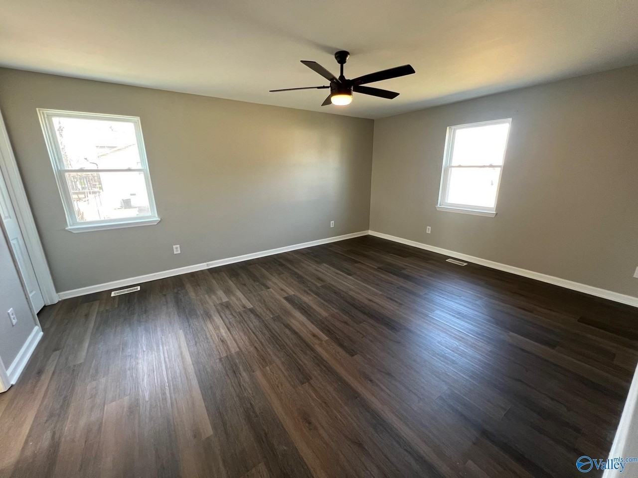 132 Mandy Dr - Photo 5 of 15