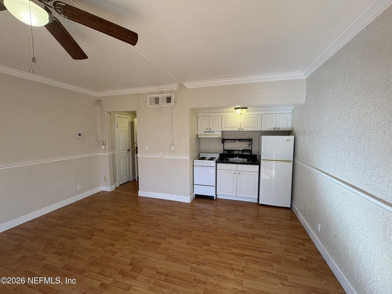 311 W Ashley St Apt 509 #509 - Photo 3 of 8