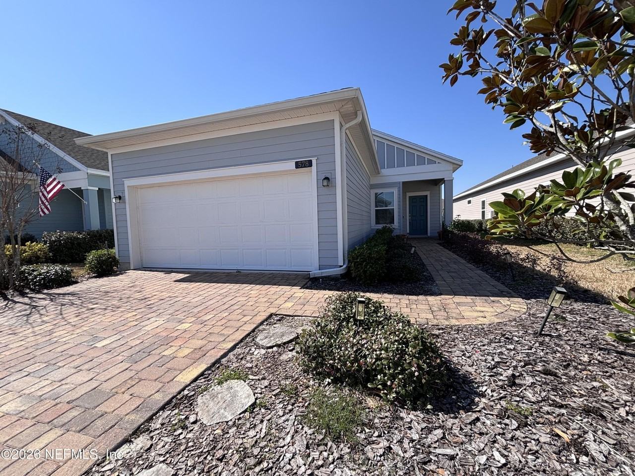 578 Tynes Blvd - Photo 2 of 32