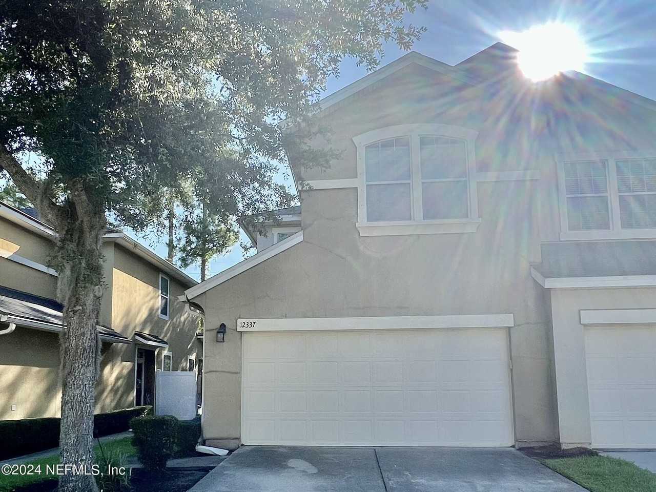 12337 Sand Pine Ct - Photo 3 of 27