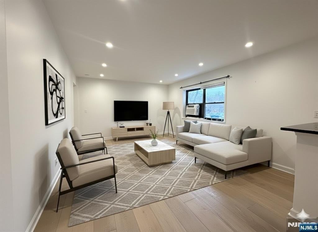 400 Park 2C - Photo 3 of 34