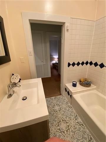 127 Addison St - Photo 6 of 6