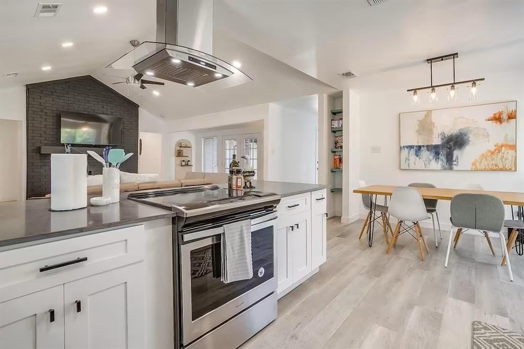 1609 Heather Glen Ct - Photo 3 of 21