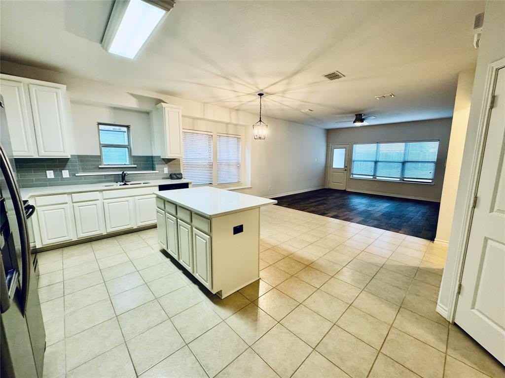 12505 Ocean Spray Dr - Photo 6 of 18