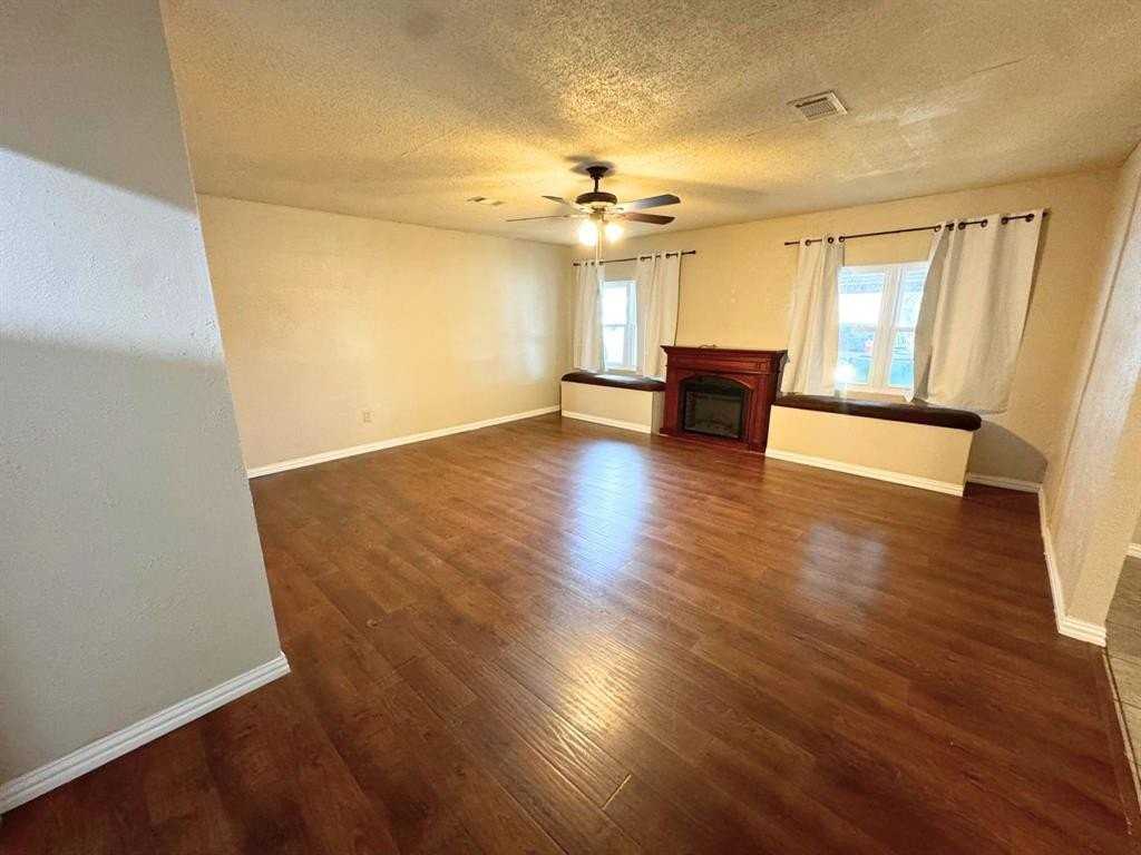 200 Cedar Ln - Photo 7 of 20