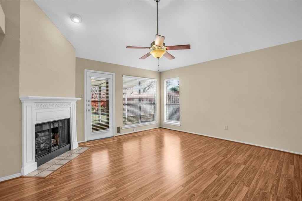 568 Grace Ln - Photo 3 of 28