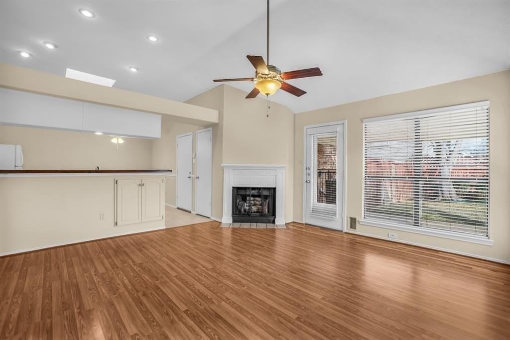 568 Grace Ln - Photo 6 of 28