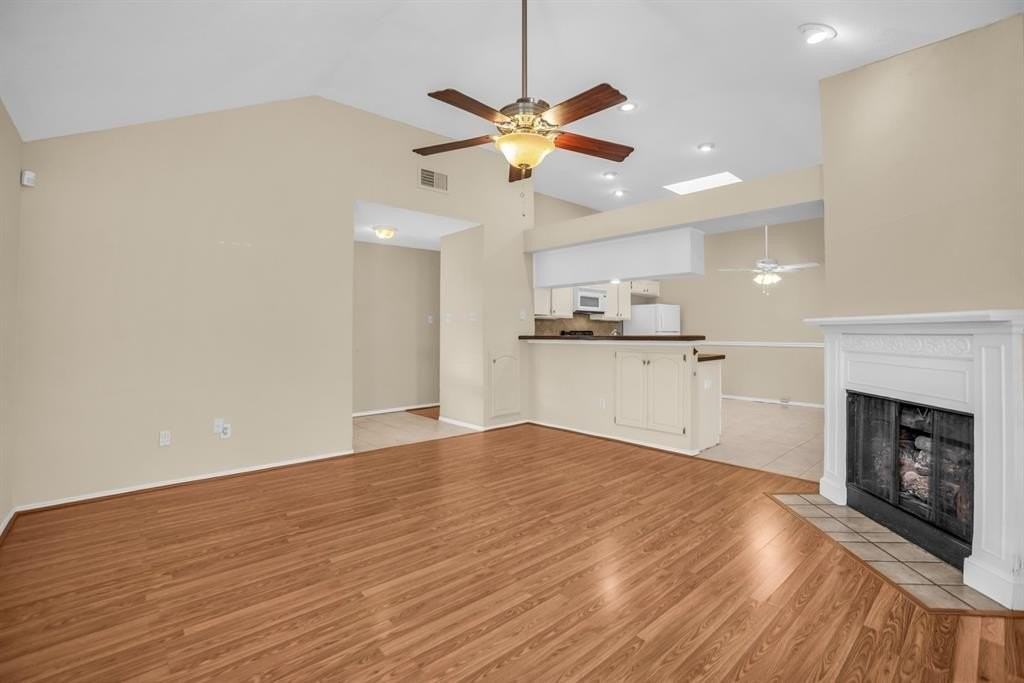 568 Grace Ln - Photo 7 of 28