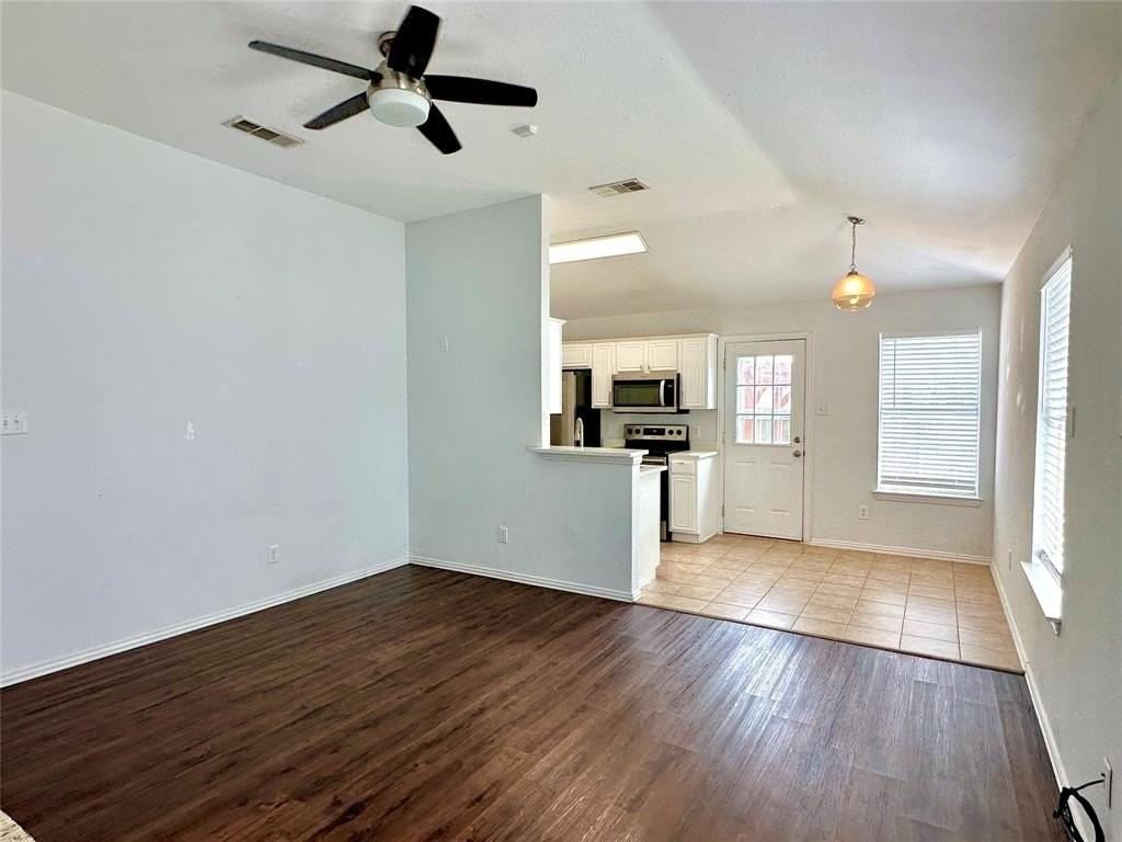 4924 Mountain Ridge Ln - Photo 4 of 22