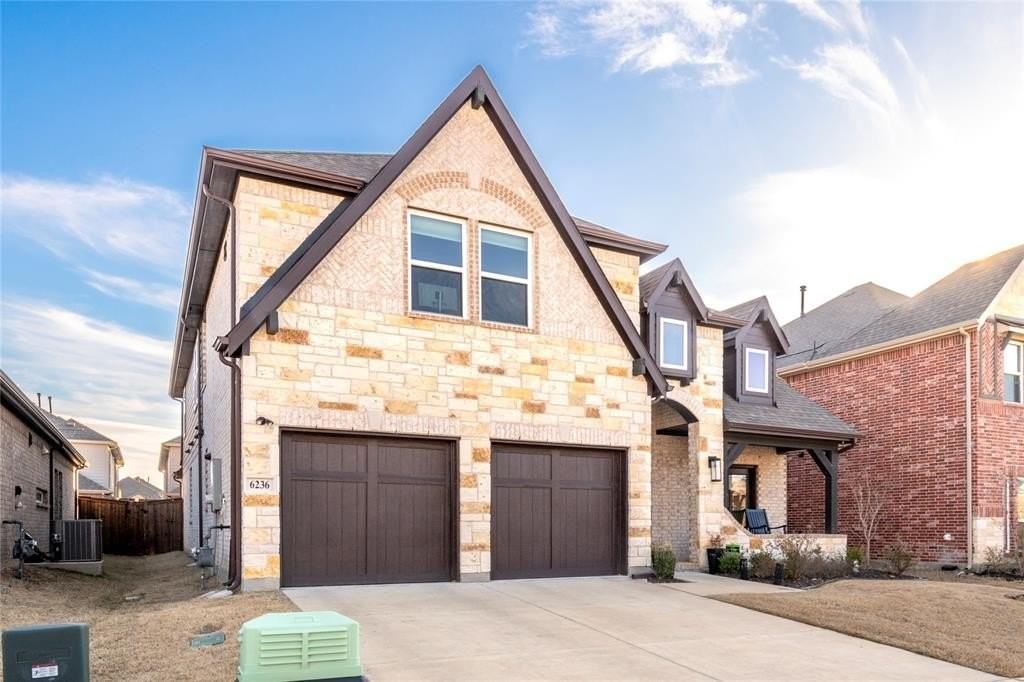 6236 White Creek Dr - Photo 2 of 40