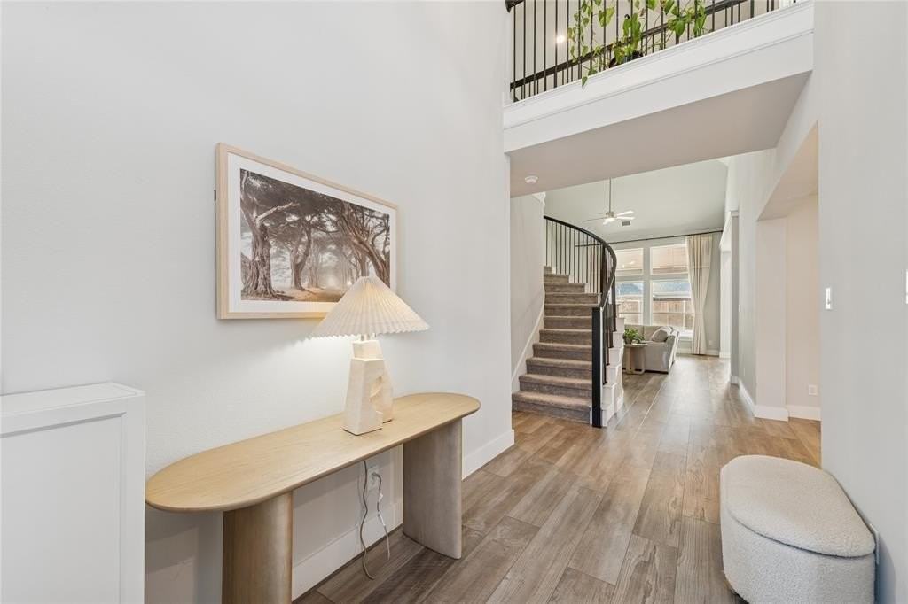 6236 White Creek Dr - Photo 5 of 40