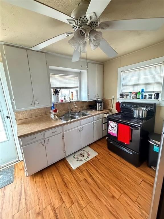 307 W Russell St - Photo 3 of 9