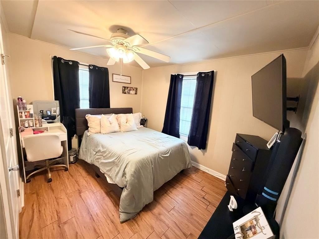 307 W Russell St - Photo 7 of 9