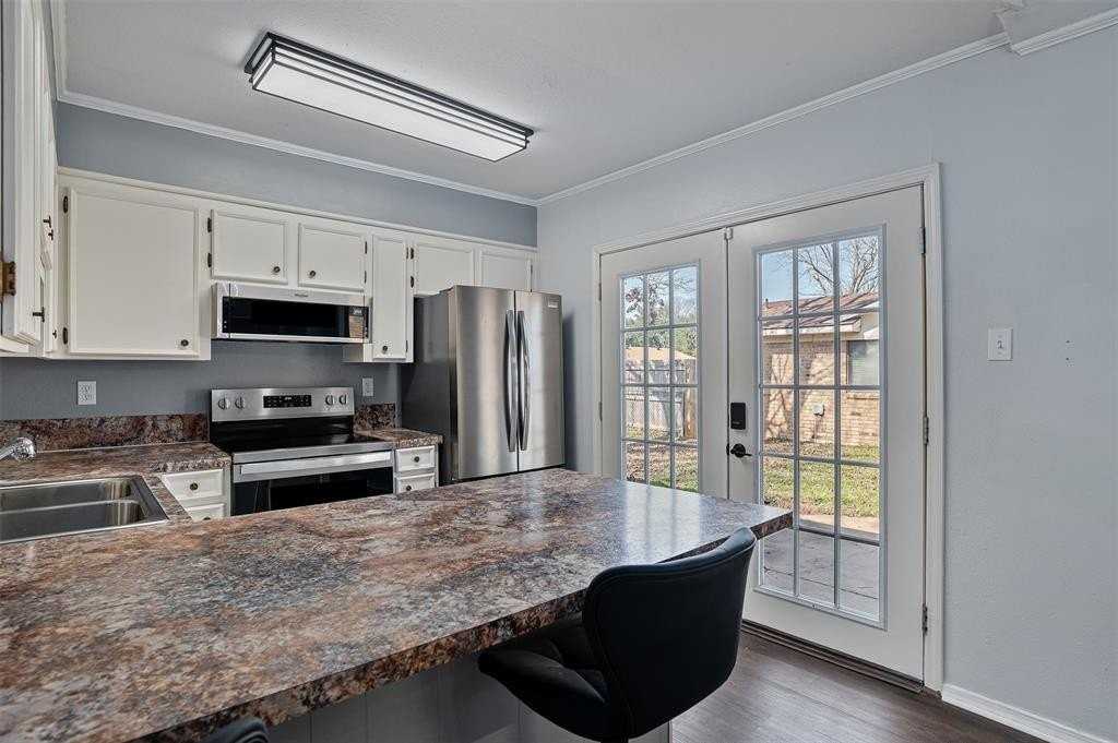 4806 General Bragg Dr - Photo 7 of 20