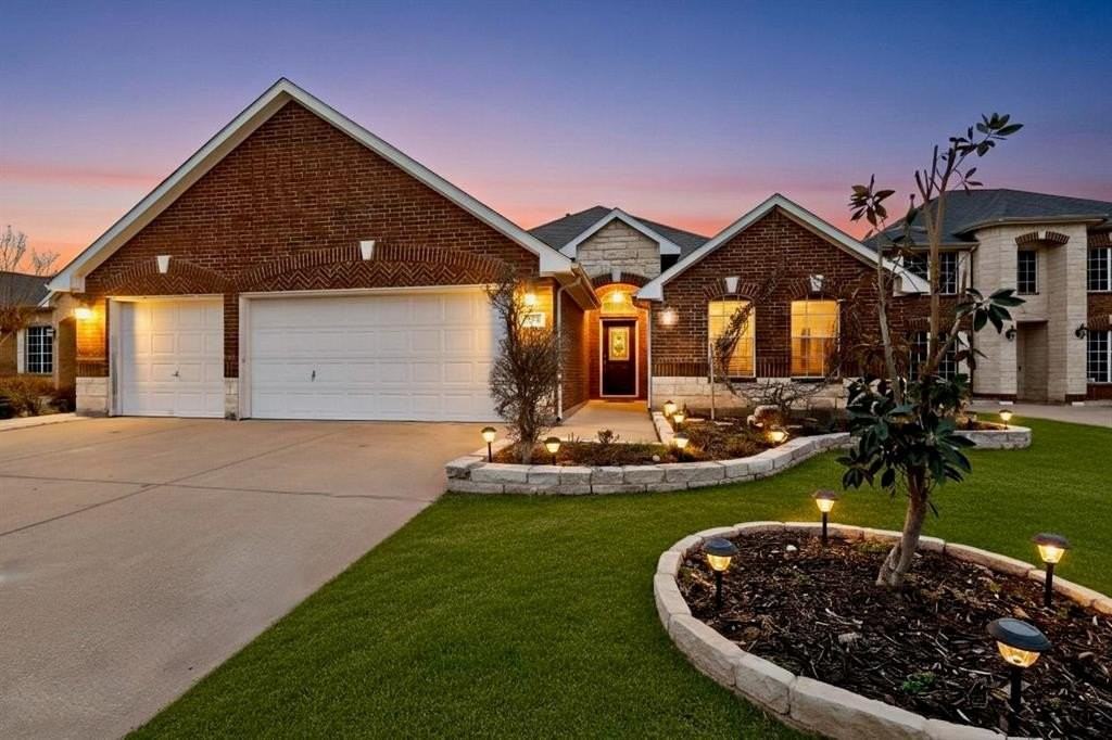 5452 Brazoria Dr - Photo 4 of 36