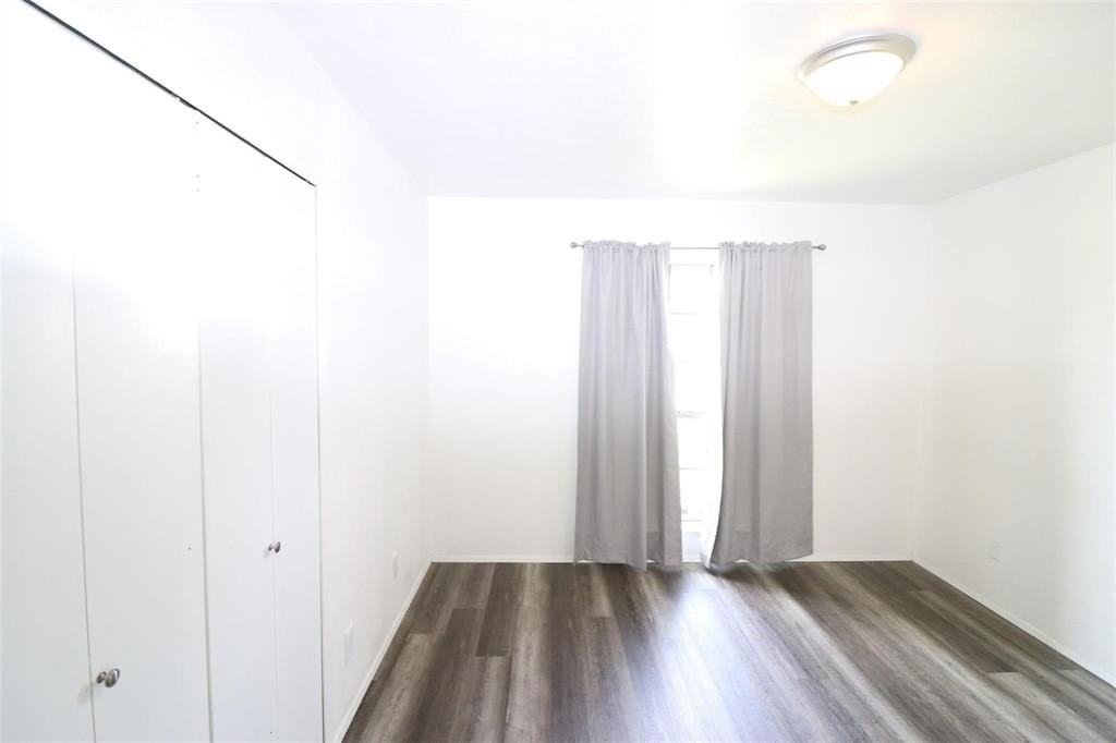 3417 Rockcrest Dr - Photo 4 of 24