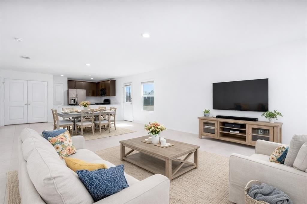 7524 Larson Ln - Photo 7 of 24