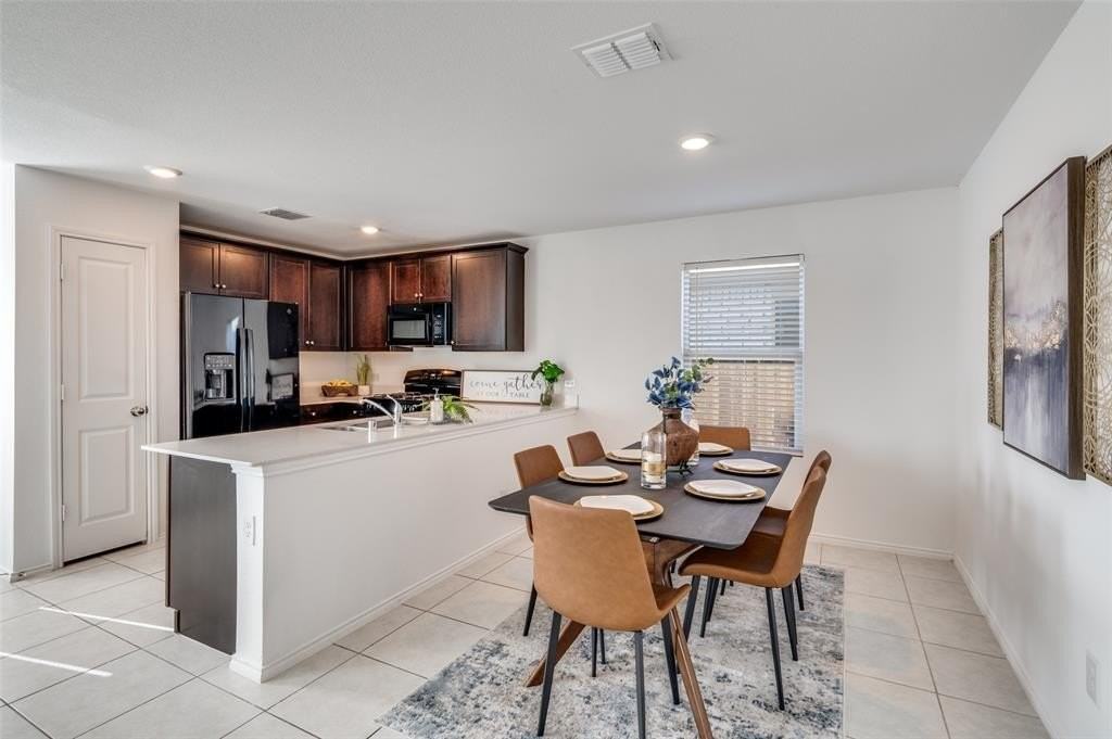 3148 Harper St - Photo 6 of 22