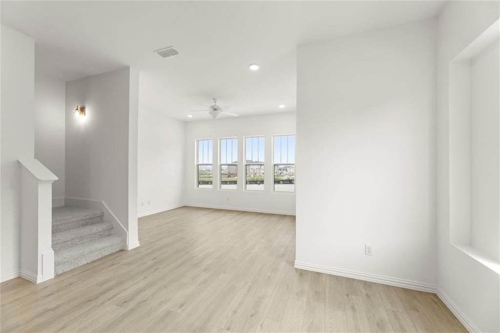 921 Janwood Dr - Photo 6 of 27