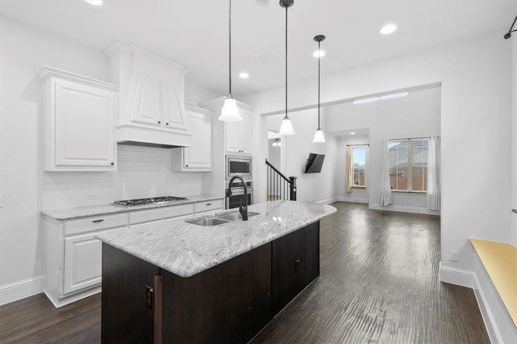 7209 Myrtleridge Dr - Photo 5 of 18