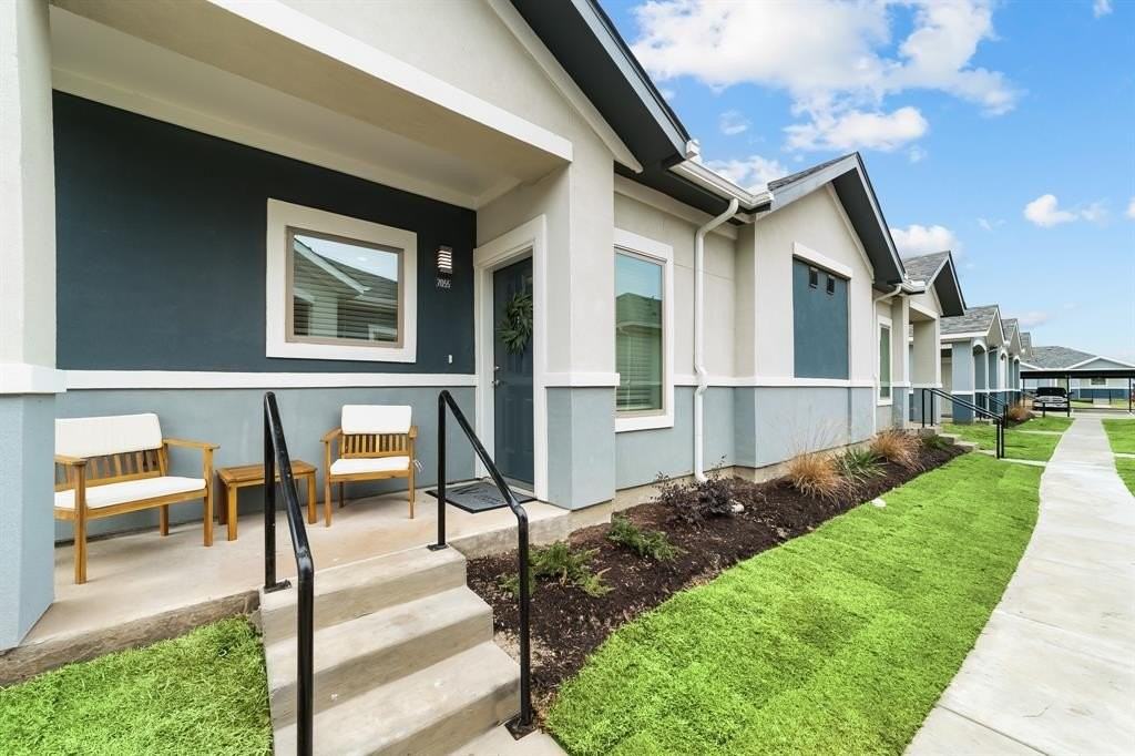 1515 Imperial Blvd - Photo 3 of 3