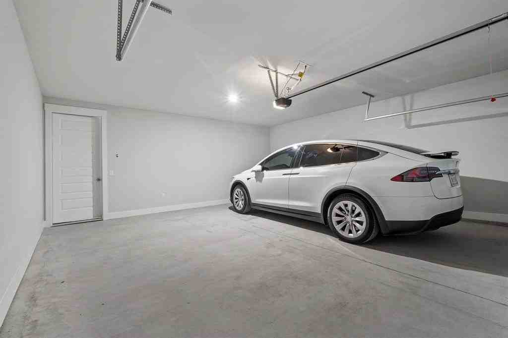 1209 Saffira Way - Photo 2 of 21