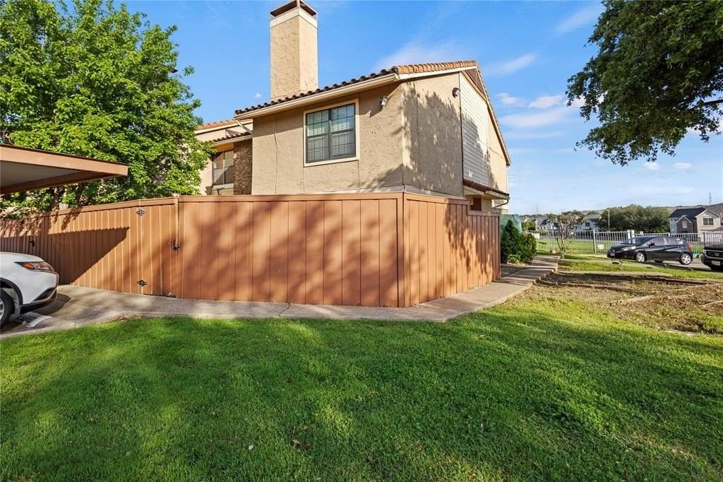 4371 Madera Rd #4 - Photo 3 of 23