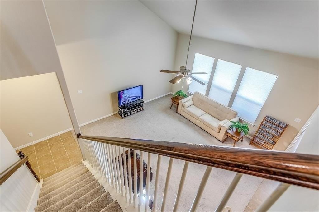 3649 Vienna St - Photo 5 of 24