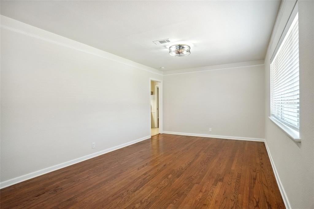 1125 Mason Dr - Photo 2 of 18