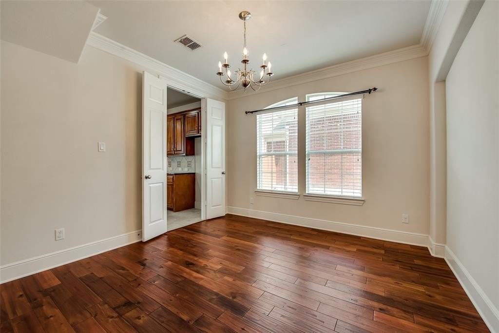 1337 Marina Dr - Photo 7 of 30