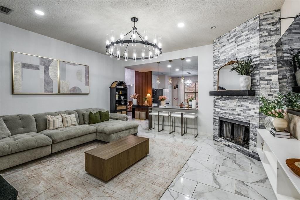 4136 Creekhollow Dr - Photo 5 of 25