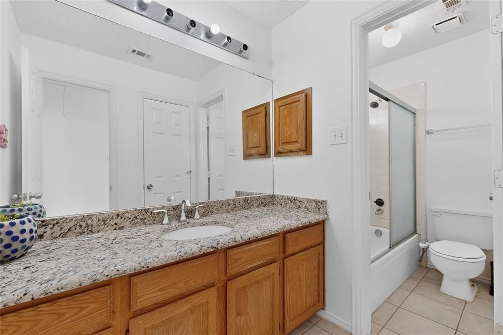 636 Allen Rd - Photo 4 of 40