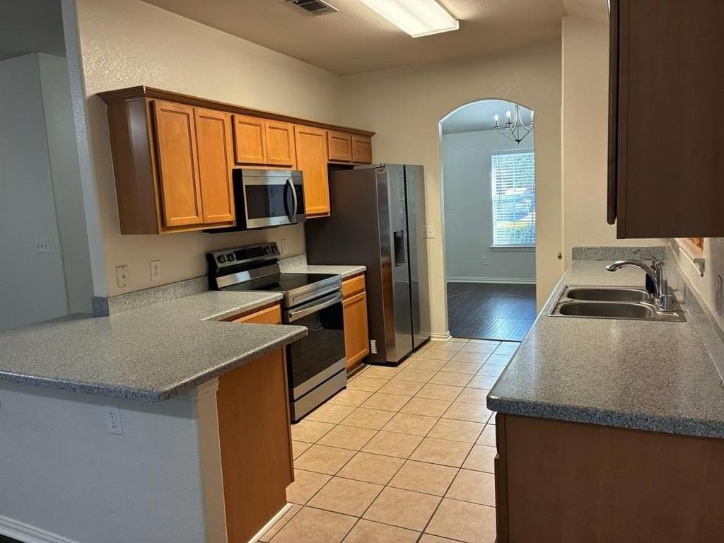 515 Creekside Dr - Photo 5 of 30