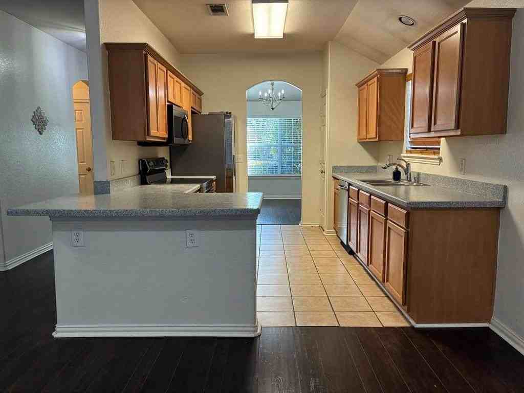 515 Creekside Dr - Photo 6 of 30