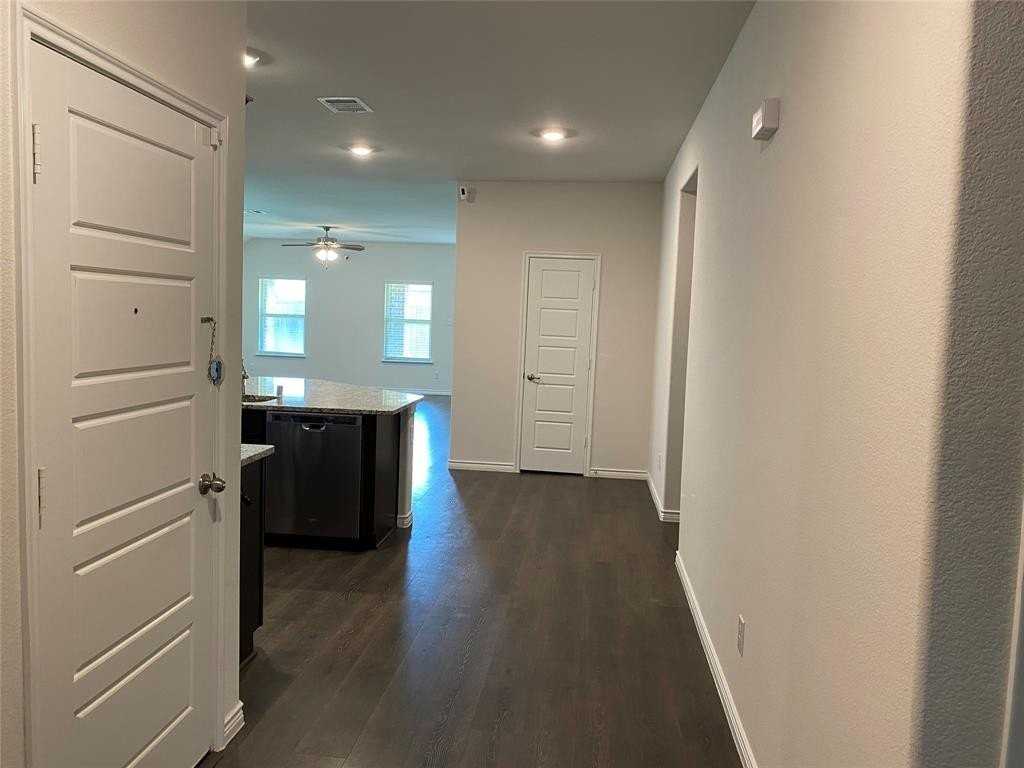 255 Carolina Trce - Photo 2 of 20