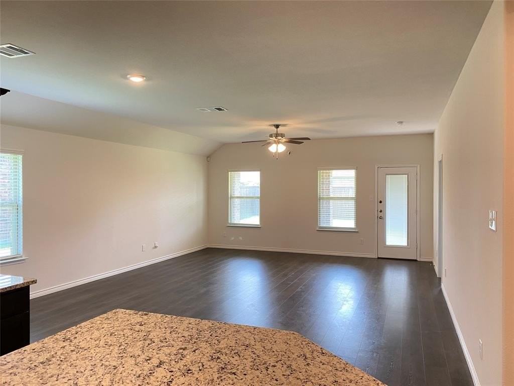 255 Carolina Trce - Photo 5 of 20