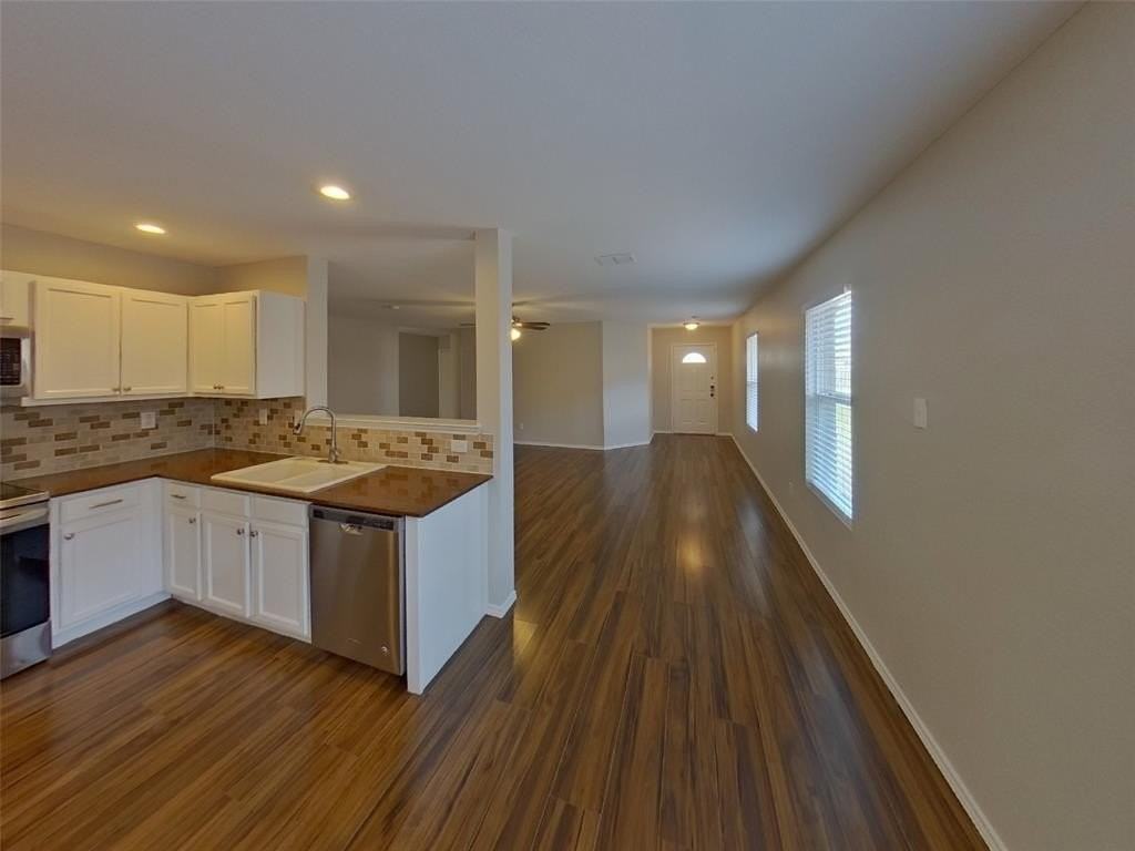 736 Elizabeth Dr - Photo 4 of 16