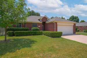 featured image of 1414 Park Palisades Dr