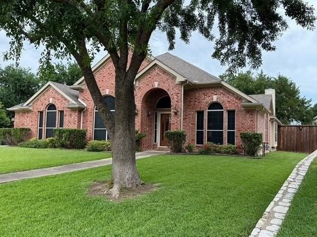 405 Love Bird Ln - Photo 3 of 40