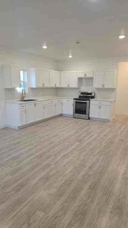 5234 Velma Dr - Photo 2 of 9