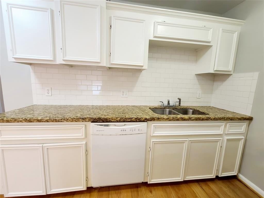 4931 Junius St #8 - Photo 4 of 17