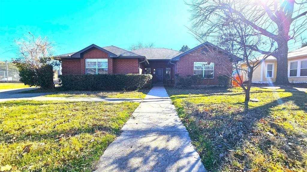 903 W Congress St - Photo 2 of 34