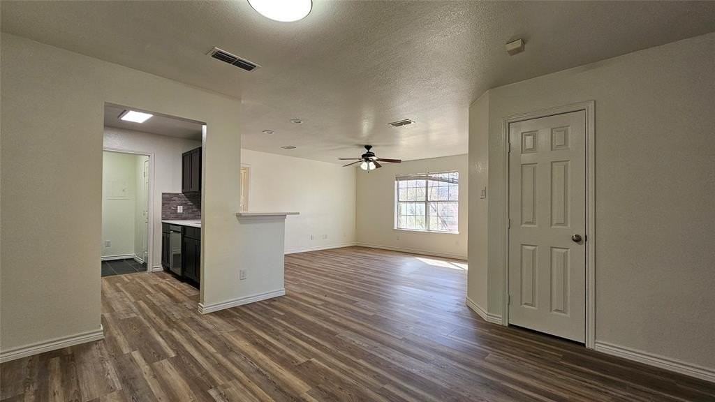 903 W Congress St - Photo 4 of 34