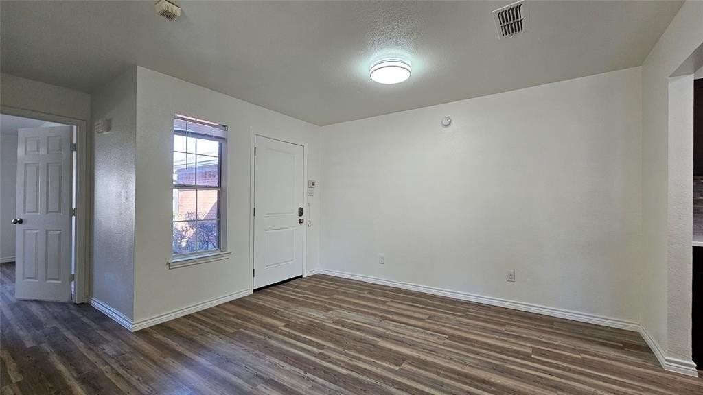 903 W Congress St - Photo 5 of 34